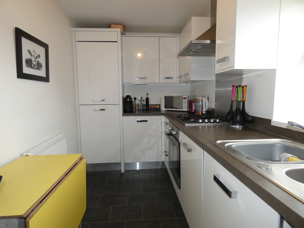 KITCHEN/BREAKFAST- click for photo gallery